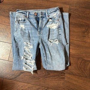 American Eagle Mom Jean